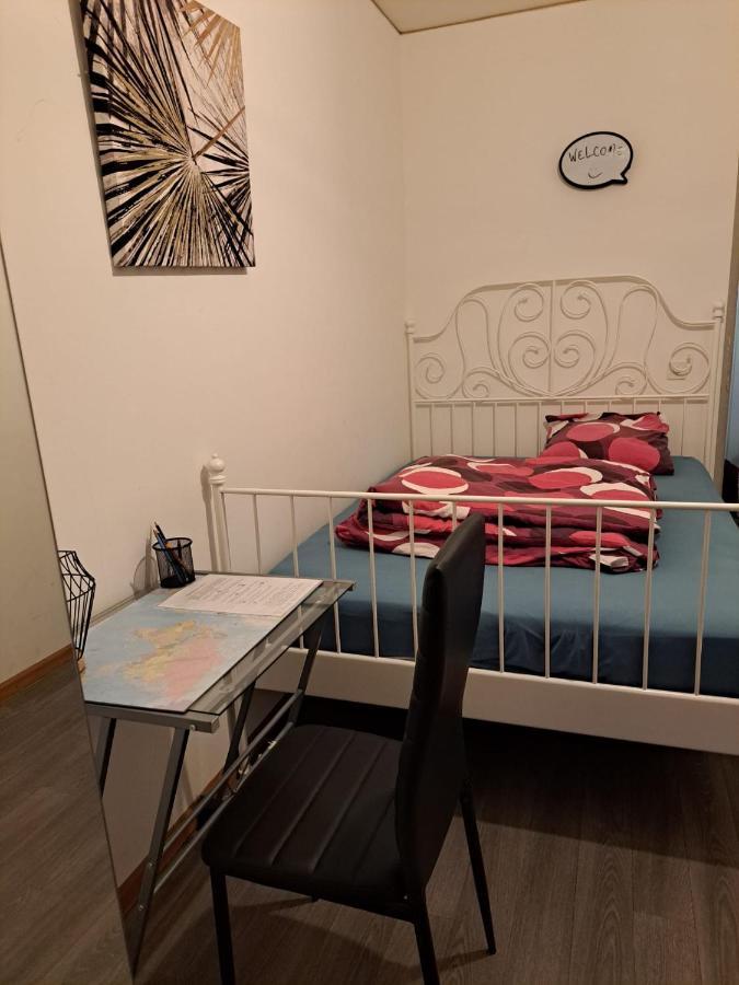 Chambre Chez Habitant Pres Aeroport - Palexpo - Onu De Geneve Lägenhet Exteriör bild